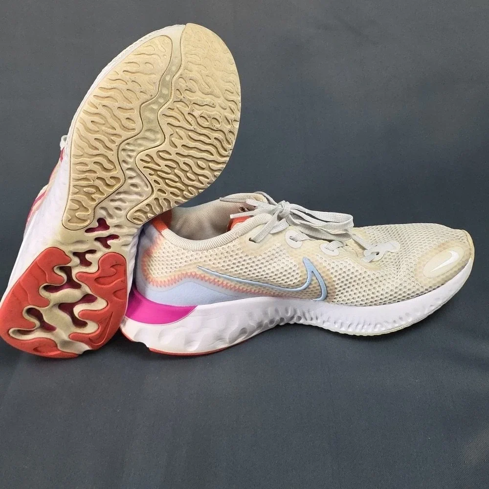 Nike *** plenty